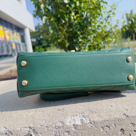 Chanel Caviar Mini Coco Handle Bag Green - Picture 6 of 7